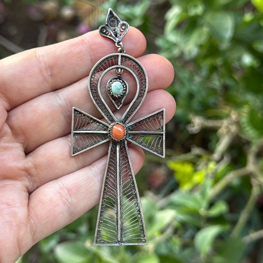 COPY - Vintage Filigree Ankeh Key Pendant